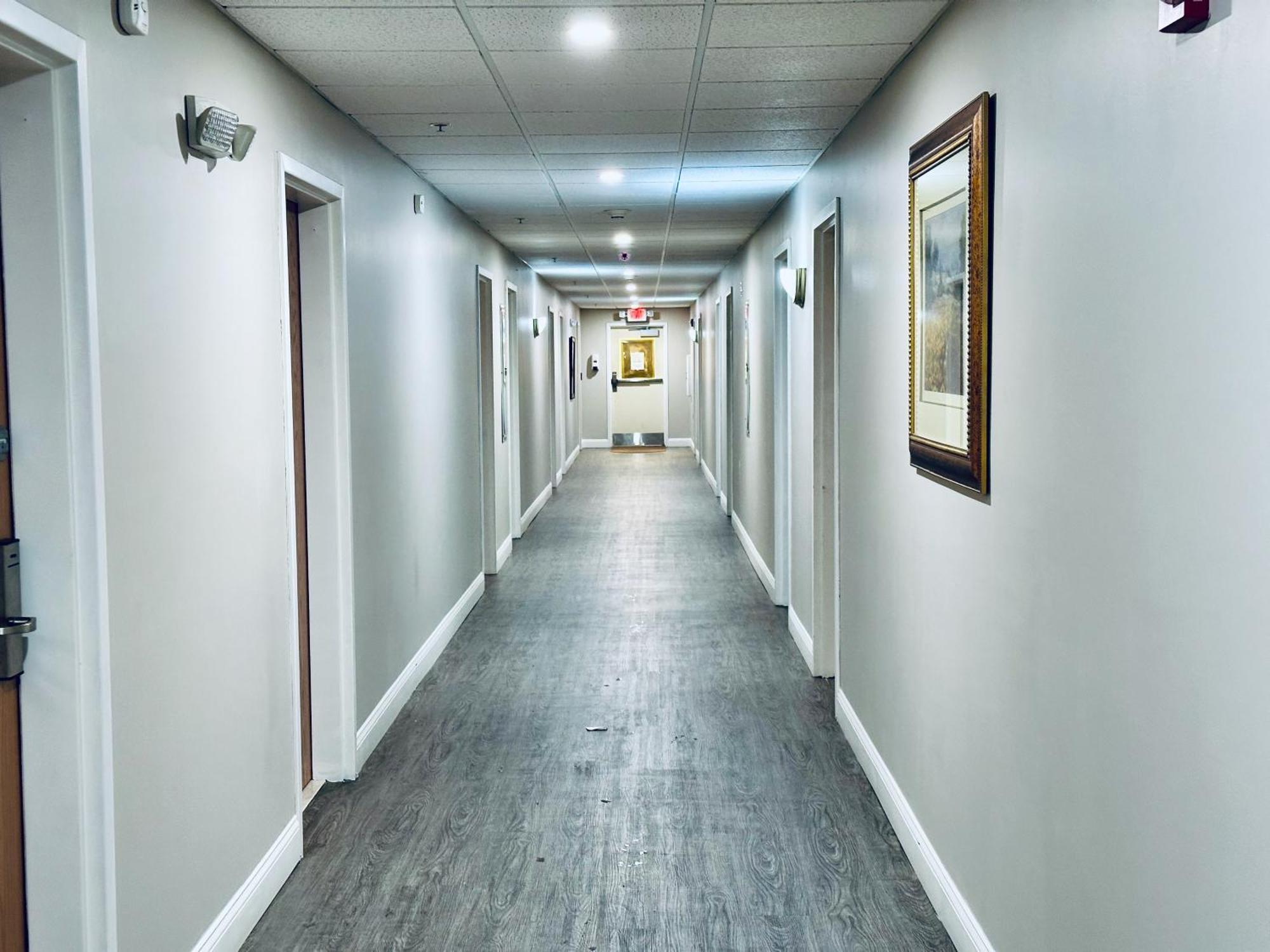Houlton Ivey'S Motor Lodge מראה חיצוני תמונה